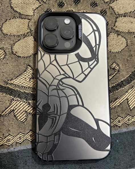 Spiderman Iphone Case, Mens Iphone Case, Iphone Back Case, Phone Cases For Men, Art Eras, Pretty Iphone Cases, Apple Watch Case, Viral Post, Iphone Cover