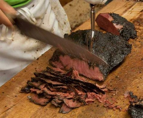 Smoked Pastrami Recipe, Smoked Pastrami, How To Make Pastrami, Homemade Pastrami, Pastrami Recipe, Bison Recipes, Jewish Deli, Rib Meat, Deli Style