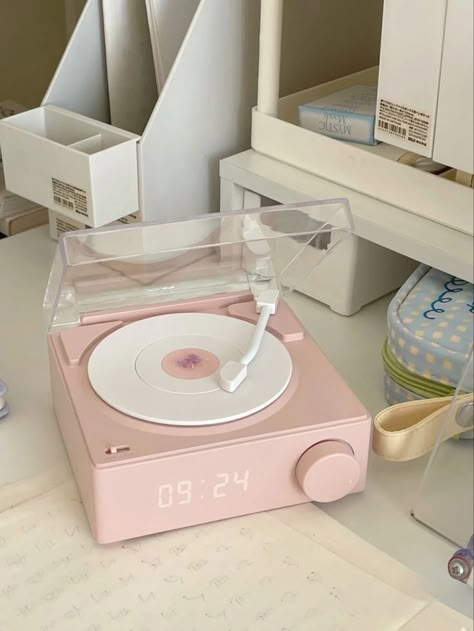 Things To Search Up On Amazon, Pink Bluetooth Speaker, Pink Alarm Clock Aesthetic, Cute Things To Buy On Amazon For Your Room, Cute Alarm Clocks, Things You Need In Your Room, Objet Aesthetic, Cute Items To Buy, Pink House Decor