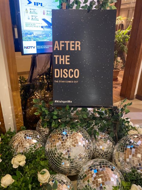 Cocktail Party Welcome Board, Disco Wedding Welcome Sign, Welcome Signage Entrance, Disco Welcome Sign, Disco Signage, Disco Ball Theme, Disco Event, Party Disco Ball, Disco Bride