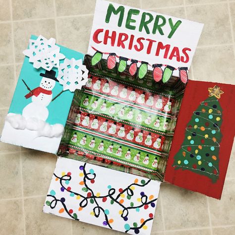 Xmas Care Package, Christmas Deployment Box Ideas, Christmas Deployment Care Packages, Christmas Care Package Military, Care Package Ideas Christmas, Diy Christmas Boxes Decor, Military Christmas Care Package, Christmas Package Ideas Boxes, Christmas Care Package Ideas