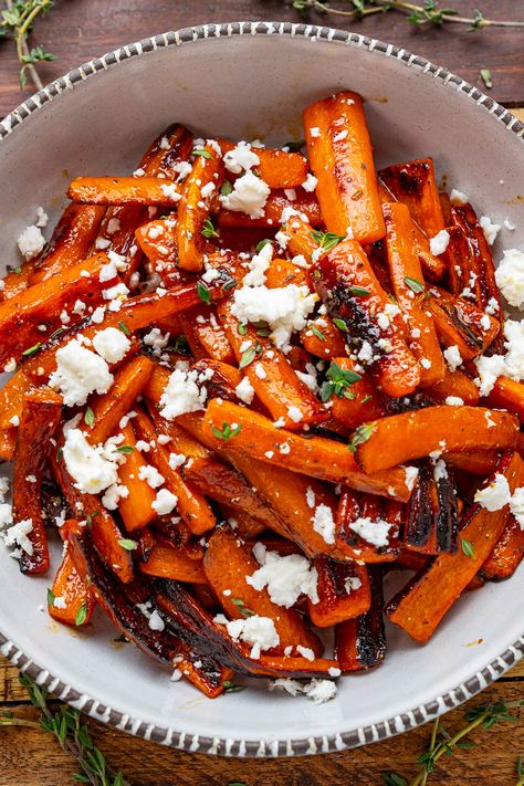 Honey Balsamic Roasted Carrots Balsamic Roasted Carrots, Healthy Delicious Dinner, Balsamic Glazed Carrots, Carrots Recipes, Balsamic Carrots, Balsamic Carrots Roasted, Roast Carrots, Honey Carrots, Balsamic Sauce