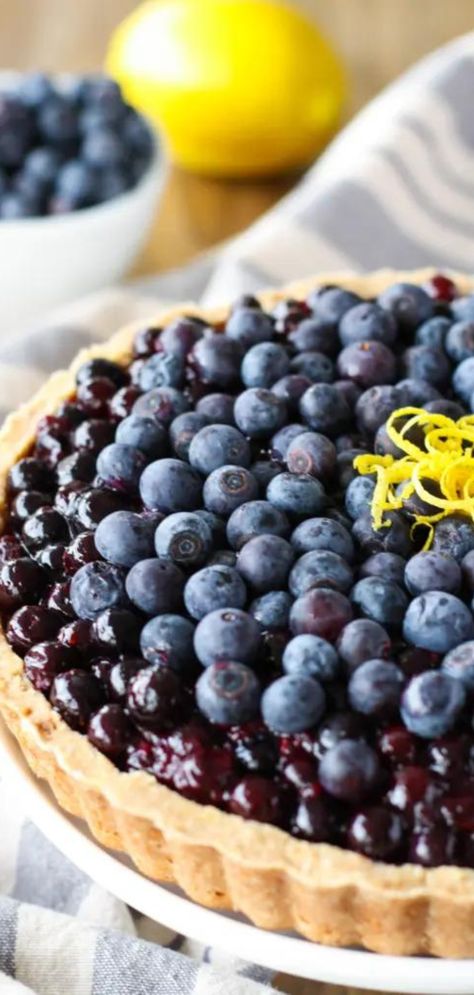 Blueberry Banana Cake, Blueberry Tart, Tart Dessert, Banana Cake Recipe, Cake With Cream Cheese Frosting, Berries Recipes, Blueberry Recipes, Sweet Cookies, Sweet Pie