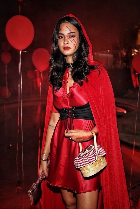 Red Cape Halloween Costume Ideas, Red Cape Costume Ideas, Red Head Costumes, Female Halloween Costume Ideas, Female Costume Ideas, Red Dress Halloween Costume Ideas, Red Cape Costume, Halloween Costumes Female, Red Halloween Costumes