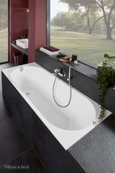 On average you need between 150 and 180 liters of water for a one person's full bath. For two, you should reduce the amount of water to avoid overflowing. More useful information about bathtubs on our website! // aesthetic decor couple shower combo luxury tiny ideas remodel master big trends interior design inspiration modern style badewanne freistehende ideen mit dusche deko kleine Villeroy Boch #bathroomideas #homespa #bathtub #badewanne #luxurydesign #badezimmer #badezimmerideen #villeroyboch Large Bathtubs, Website Aesthetic, Bathtub Ideas, Shower Combo, Built In Bathtub, Bathtub Design, Aesthetic Decor, Home Spa, Bathtubs