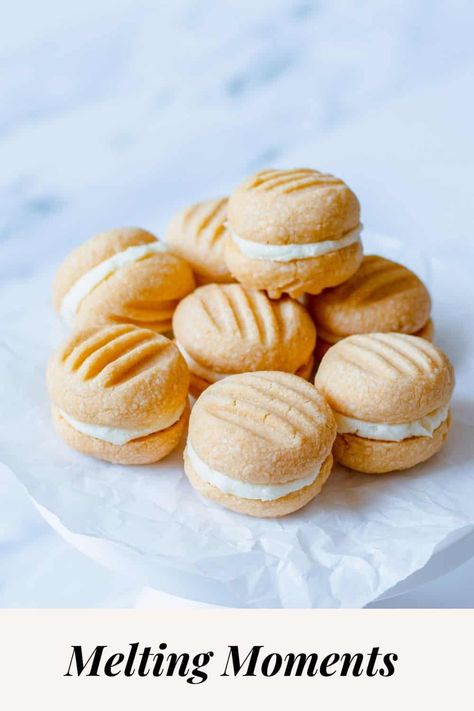 Quick Biscuit Recipe, Quick Biscuits, Melting Moments, Biscuit Sandwich, Custard Powder, Buttercream Filling, Buttery Cookies, Savory Pie, Raspberry Jam