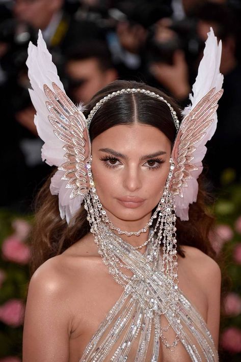 Met Gala 2019 Best Dressed | British Vogue Laura Mercier Caviar Stick, Gucci Gown, Heavenly Bodies, Met Ball, Met Gala Red Carpet, Sharon Tate, Joan Collins, Priscilla Presley, Dusty Rose Color