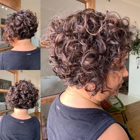 Curly Hair Stacked In Back, Inverted Bob Naturally Curly Hair, Short Curly Stacked Bob Hairstyles, Curly Stacked Hair, Short Stacked Curly Hair, Curly Bob Hairstyles 2023, Short Curly Inverted Bob Hairstyles, Curly Stacked Bobs Medium, Short Curly Stacked Haircut