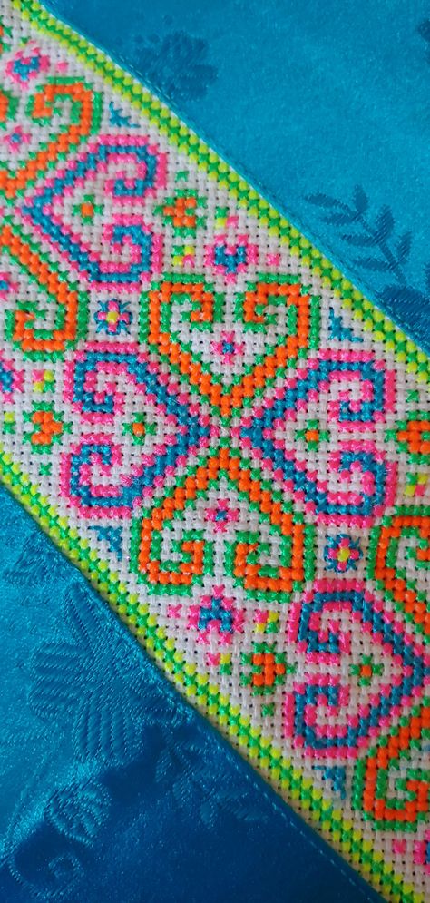 Hmong Sewing Pattern, Paj Ntaub Pattern, Hmong Cross Stitch, Hmong Embroidery Patterns, Hmong Cross Stitch Pattern, Hmong Paj Ntaub Pattern, Hmong Tattoo Design, Hmong Tattoo, Hmoob Paj Ntaub