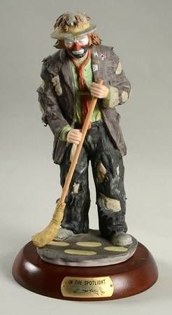 Flambro, Emmett Kelly Jr-Figurine ... Emmet Kelly, Emmett Kelly Clown, Pt Barnum, Emmett Kelly, Clown Paintings, Family Circus, Lladro Figurines, Clown Faces, Leg Sleeves