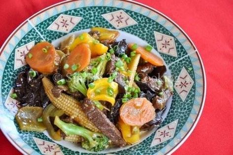 Carbs Meals, Adventurous Recipes, Caribbean Foods, Trinidad Recipes, Trini Food, Chinese Restaurants, Caribbean Food, Caribbean Cuisine, Trinidad Tobago