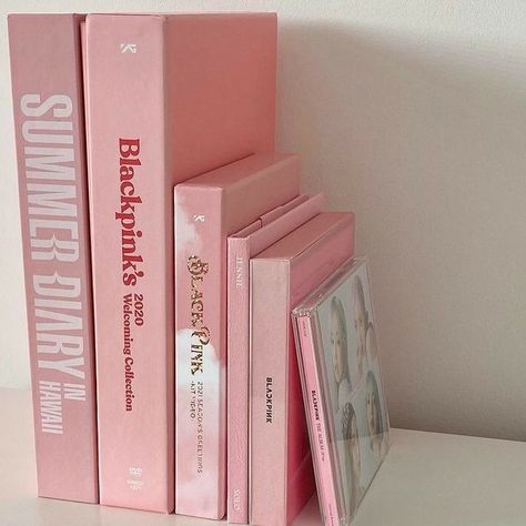 Soft Pink Theme, Aesthetic Roses, Baby Pink Aesthetic, Rosé Aesthetic, Pink Books, Pink Life, Pink Photo, Pastel Pink Aesthetic, Rose Pastel