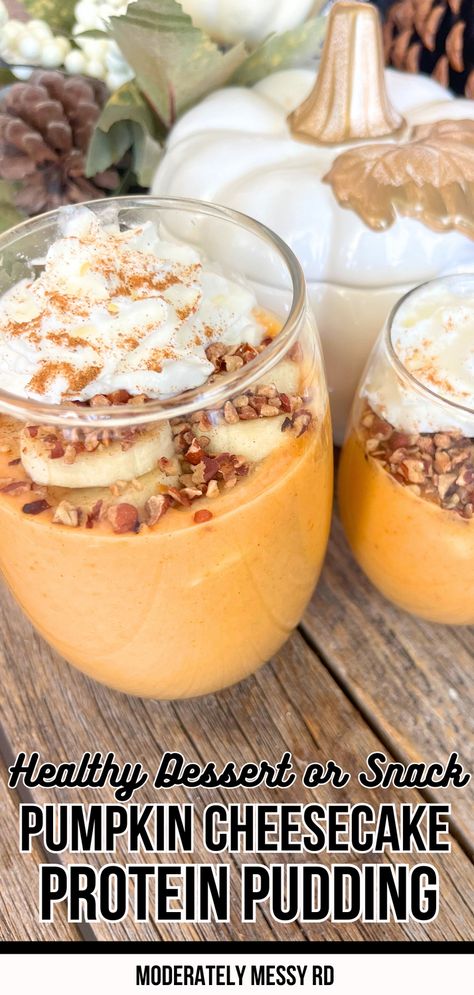 A healthy snack that tastes like dessert! This pumpkin cheesecake pudding with protein powder is high in protein and fiber with delicious, comforting fall flavors. This recipe is so easy to make and provides 21 grams of protein and 8 grams of fiber. A healthy snack idea to help you reach a higher protein and fiber intake! Pumpkin Cheesecake Pudding, Microbiome Recipes, Pumpkin Spice Pudding, Healthy Pumpkin Cheesecake, Pumpkin Pie Protein, Healthy Pudding, Cheesecake Easy, Sliced Banana, Protein Cheesecake