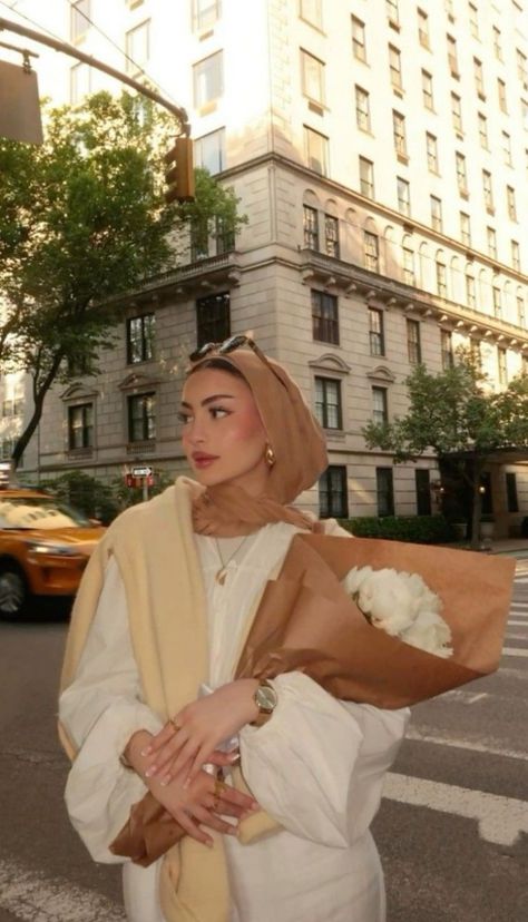 Hijab Summer Style, Insta Photo Ideas Hijab, Hijabi Instagram, Classy Hijab Outfits, Jersey Hijab Style, Hijab Street Style, Hijab Outfit Aesthetic, Pretty Hijabi, Hijab Fashion Casual