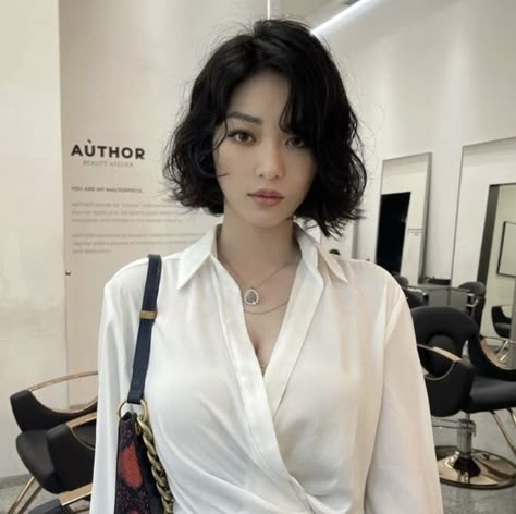 Korean Short Curly Hairstyle, Short Hair Styles Korea Curly, Korean Short Hair Wavy, Asian Short Hair Curly, Korean Hairstyle Short Curly, Korean Short Permed Hair, Girl Korea Short Hair, Asian Short Curly Hair, Bob Permed Hairstyles