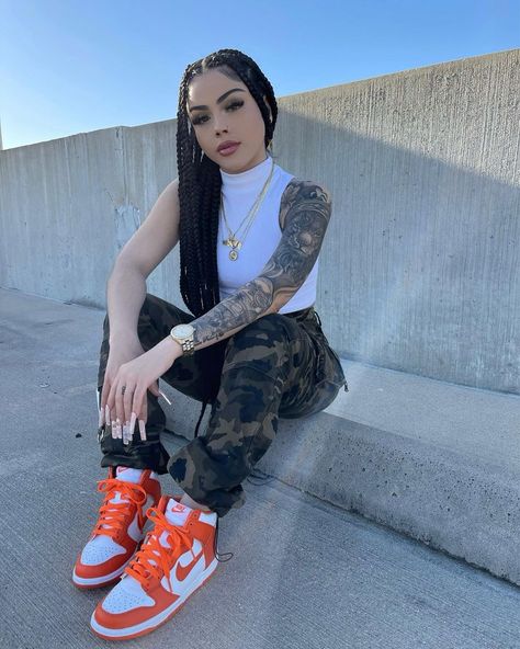 Tq Stacey Tattoo, Stacey Rosado Outfits, Stacey Rosado Tattoos, Stacey Rosado, Estilo Drip, Outfits With Jordan 1s, Cute Easy Outfits For School, Chicks In Kicks, Boston Outfits