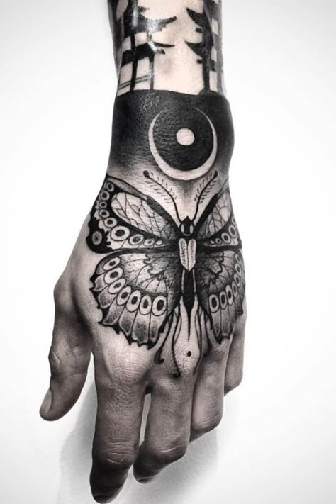 Top 60 Popular Hand Tattoos for Men [2023 Inspiration Guide] Hand Palm Tattoos, Luna Moth Tattoo, Traditional Butterfly Tattoo, Tato Maori, Unique Butterfly Tattoos, Insect Tattoo, Palm Tattoos, Hand Tats, Geniale Tattoos