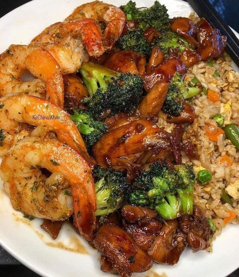 Chicken And Broccoli Teriyaki, Broccoli Teriyaki, Chicken Fillets, Veggie Fried Rice, Frozen Bag, Thai Rice, Teriyaki Recipe, Large Bowls, Shrimp And Broccoli