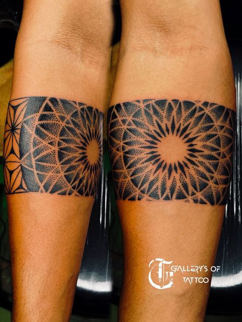 Band Tattoo Designs For Men, Calf Tattoo Ideas, Calf Tattoo Men, Band Tattoos, Armband Tattoos, Forearm Band Tattoos, Band Tattoo Designs, Wrist Tattoos For Guys, Tattoo Designs For Men