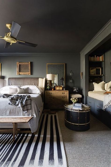 Grey Ceiling Bedroom, Bedroom With Grey Walls, Stained Furniture, Calming Bedroom Colors, Tree House Bed, Modern Bunk, Black Walls Bedroom, Guest Bedroom Office, Gray Bedroom Walls