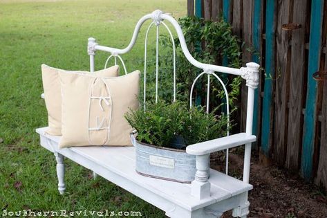 8 gorgeous ways you can repurpose an old headboard Metal Headboard Bench, Upcycle Bed, Metal Outdoor Bench, Bed Frame Bench, Repurposed Headboard, Iron Headboard, Rustic Bed Frame, Headboard Benches, Old Bed Frames