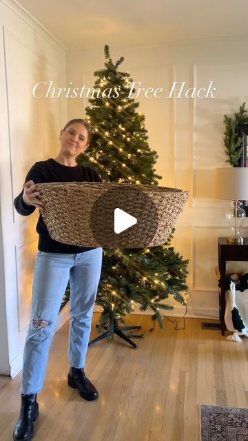 Currently Loving Guide on Instagram: "Christmas Tree basket hack! Just flip your tree collar upside down for the look of an oversized basket for your Christmas Tree! This is my $159 Walmart Christmas tree! The tree collar and the chocolate brown blanket are also from Walmart! #christmastreehack #christmashack #christmasdecor #christmasdecorideas #walmartchristmas #christmastree #walmartchristmas" Diy Tree Skirt Ideas, Diy Tree Collar Christmas, Christmas Tree Basket Base, Under Christmas Tree Decor Ideas, Christmas Tree Base Ideas, Christmas Tree Collar Ideas, Walmart Christmas Tree, Diy Tree Collar, Christmas Tree Skirts Ideas