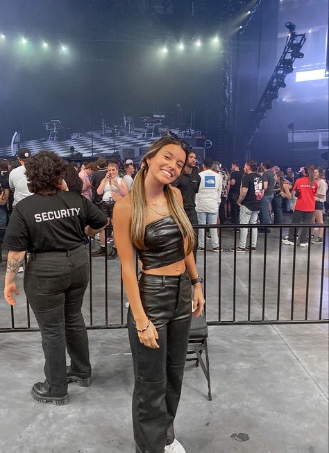 concert outfit | 2022 concert | machine gun kelly | leather outfit | leather pants Concert Outfit Lil Tjay, Concert Outfit Ideas Rauw Alejandro, George Ezra Concert Outfits, Concert Outfits Drake, Jcole Concert Outfit, Macklemore Concert Outfit Ideas, A Boogie Wit Da Hoodie Concert Outfit Ideas, Mike Sherm Concert Outfits, Concert Outfit 21 Savage