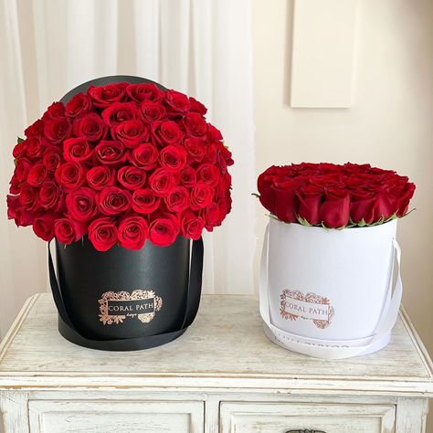 The Million Roses, Hat Box Flowers, Million Roses, Best Roses, Rose Hat, Online Flower Delivery, Forever Rose, Rose Arrangements, Valentines Flowers