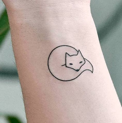 A minimalist fox tattoo for Virgins by @mairaegito -Virgo sign symbol and constellation tattoos Virgo Fox Tattoo, Virgo Tattoo Minimalist, White Fox Tattoo, Fox Tattoo Small Simple, Simple Fox Tattoo, Fox Tattoo Line, Little Fox Tattoo, Minimalist Fox Tattoo, Tiny Fox Tattoos For Women