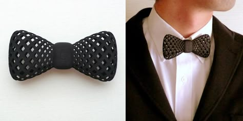 עניבה מפלסטיק A Japanese design lab 'Monocircus', that create accessories and home wear using 3-D Printing, they produced many wearable objects including this bow tie, made from polyamide plastic. It doesn't need to be tied and can be slotted onto the top button of a shirt. The sell their items online, so they are available to anyone. 3d Printed Stuff, 3d Printed Fashion, 3d Printer Ideas, 3d Printing Fashion, 3d Printing Business, Homemade 3d Printer, 3d Print Ideas, 3d Printing Art, 3d Printed Objects