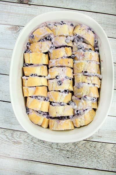 15 Make-Ahead Breakfasts For Feeding A Crowd Heather Breakfast Ideas, No Bake Breakfast Ideas For A Crowd, Best Make Ahead Breakfast, Appetizer Toasts, The Salty Marshmallow, Salty Marshmallow, Blueberry French Toast Casserole, Marshmallow Recipe, French Toast Casserole Overnight