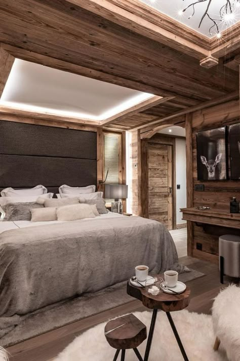 Ski Chalet Interior, Chalet Bedroom, Chalet Interior Design, Mountain Home Interiors, Mountain Interiors, Chalet Interior, Luxury Ski Chalet, Chalet Design, Chalet Style