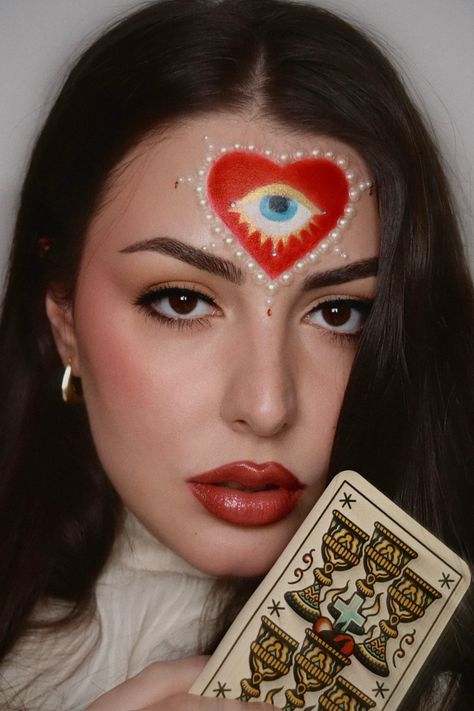 Halloween witch editorial make-up tarot aesthetic Tarot Card Reader Costume, Witch Editorial, Tarot Makeup, Tarot Aesthetic, Witch Makeup, Tarot Card Readers, Witch Aesthetic, Editorial Makeup, Halloween Witch