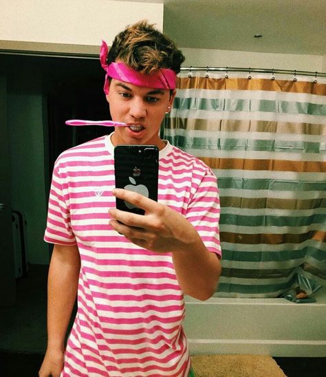 Taylor Caniff, Wear Pink, Tshirt Dress, Instagram Images, Best Friend, Shirt Dress, T Shirts For Women, Instagram Posts, Mens Tops