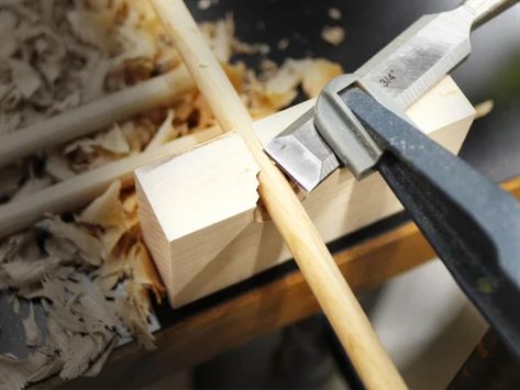 Making Your Own Wooden Dowels! Easy Dowel Making Jig! : 6 Steps (with Pictures) - Instructables Rustic Interior Decor, Workshop Projects, Dowel Jig, Woodworking Workbench, Woodworking Hand Tools, Homemade Tools, Wood Crafts Diy, Wood Tools, Woodworking Project