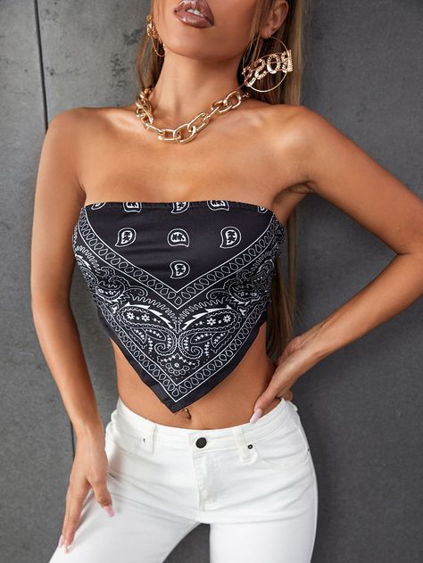 Paisley Print Tube Bandana Top Scarf Tube Top Outfit, Top Con Bandana, Bandana Top Outfit, Bandana Clothes, Bandana Tops, Bandana Shirt, Hanky Hem Top, Bandana Top, Paisley Scarf