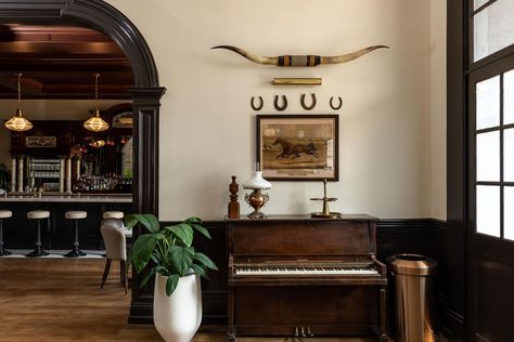 This Hotel in a Charming California Gold Rush Town Has an 1852 Saloon and a Moody Speakeasy Moody Speakeasy, Western Style Decor, Grass Valley California, California Gold Rush, Victorian Lampshades, California Gold, Modern Hotel, Gold Mining, Gold Rush