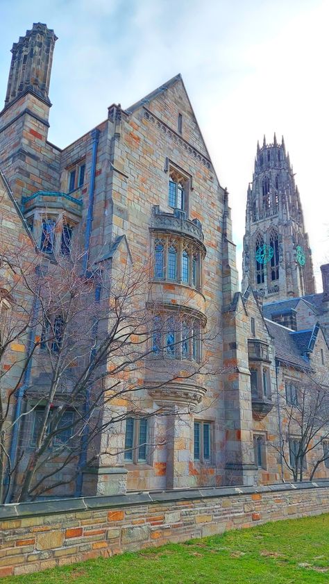 Yale Aesthetic, Yale Architecture, Academic Validation, Dream College, Dream School, Yale University, Ivy League, Gothic Architecture, School Architecture