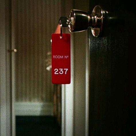 Site of a murder Room 237, Doctor Sleep, Overlook Hotel, Film Horror, Leyte, Stanley Kubrick, Film Review, The Shining, Film Stills