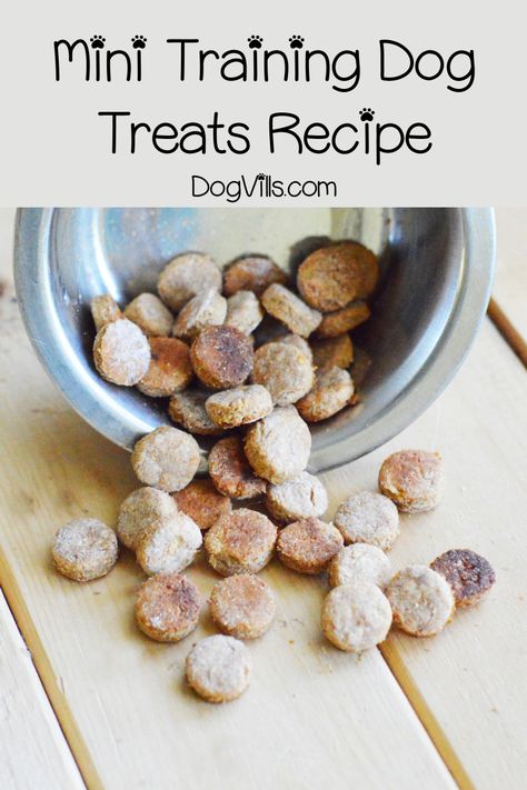 Training Dog Treats, Pup Treats, Dog Treats Recipe, Pet Treats Recipes, Easy Dog Treat Recipes, Animal Treats, Dog Biscuit Recipes, Doggy Treats, Dog Food Treats