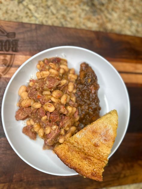 White Beans with Smoked Turkey and Andouille Smoked Turkey And Beans, Beans With Smoked Turkey, Navy Bean Recipes, Deboned Turkey, Smoked Turkey Legs, Beans Vegetable, Northern Beans, Great Northern Beans, White Bean Soup