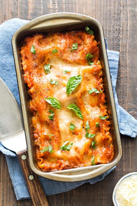 Single Lasagna Recipe, Single Serving Lasagna Recipe, Lasagna Recipe For One, Lasagna For Two People, Half Lasagna Recipe, Personal Lasagna Recipe, Loaf Pan Lasagna Pioneer Woman, Lasagna For Two Easy, 8 X 8 Lasagna Recipe