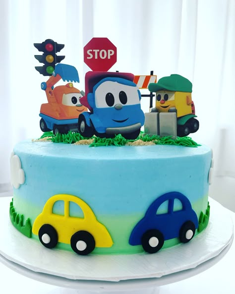 Leo The Truck Cake, Vehicle Cake, Car Cakes For Boys, Second Birthday Cakes, Truck Birthday Cakes, Doctor Cake, Cake Designs For Kids, Cars Birthday Cake, Truck Cake