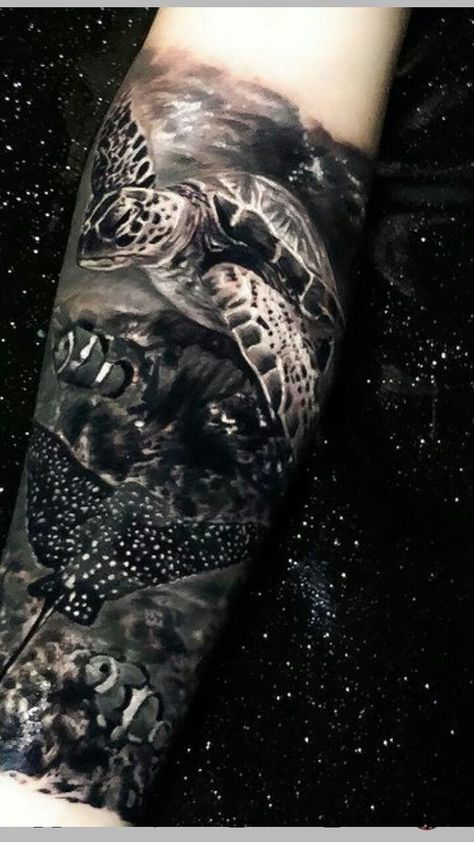 Sea Life Tattoos For Women, Realism Sleeve, Ocean Theme Tattoos, Sea Life Tattoos, Animal Sleeve, Sea Turtle Tattoo, Leg Extension, Theme Tattoo, Turtle Tattoo