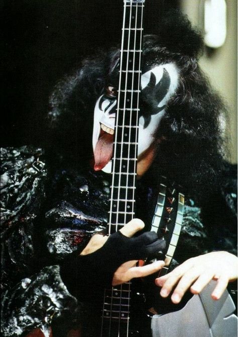 Somewhere In Time Metal Fan, Gene Simmons, Last Fm, West Germany, Munich, Horror Movies, Bass, Brazil, Guitar