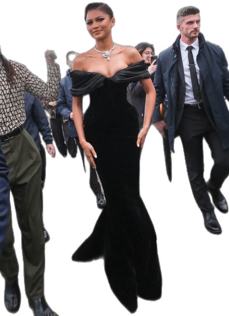 Zendaya Gowns Red Carpets, Luxury Strapless Evening Dress For Red Carpet, Hollywood Red Carpet Outfit, Old Hollywood Looks, Black And White Gown Elegant, Hollywood Red Carpet Dresses, 2024 Red Carpet, Old Hollywood Dress Gowns, Dorothy Dandridge Dress