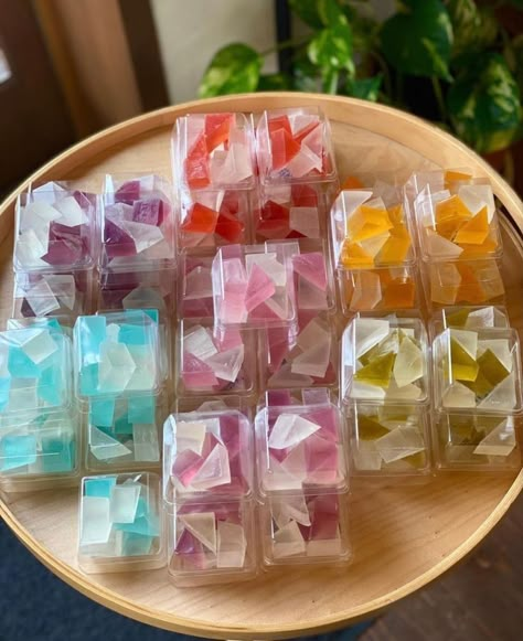 Crystal Treats, Jelly Store, Japanese Pastries, Resep Smoothie, Handmade Soap Recipes, Chocolate Recipes Homemade, Gelatin Dessert, Candy Crystals, Crystal Candy