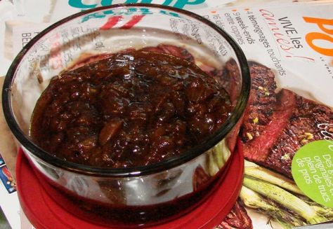 Rhubarb Relish, Onion Relish Recipe, Newfoundland Recipes, Relish Recipe, Preserving Foods, Onion Jam, Relish Recipes, Appetizer Ideas, Onion Relish