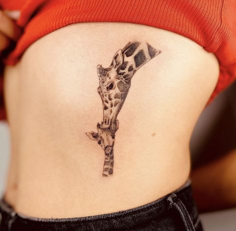 Giraffe Tattoo Forearm, Mum And Daughter Giraffe Tattoo, Elephant Giraffe Tattoo, Simple Giraffe Tattoo, Minimalist Giraffe Tattoo, Baby Giraffe Tattoo, Small Giraffe Tattoo, Easter Tart, Cool Nature Tattoos