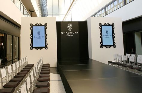 Video screens surrounded by black decorative frames flanked the runway. Fashion Show Backdrop, Fashion Show Stage Design, Event Theme Ideas, Fashion Show Stage, Fashion Show Themes, Decorative Frames, Fashion Show Runway, Natural Decor, Fashion Design Portfolio